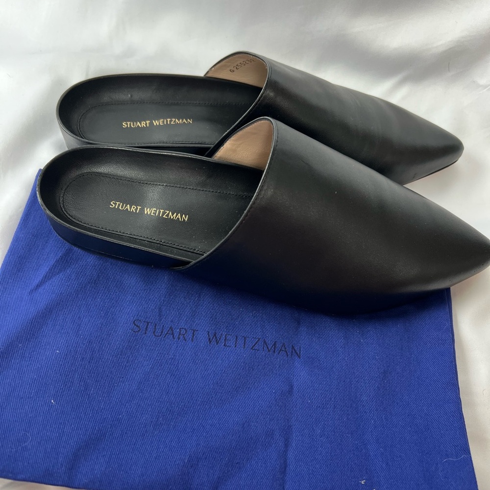 Stuart Weitzman Women's Leather Studio Mule size 9.5 in black